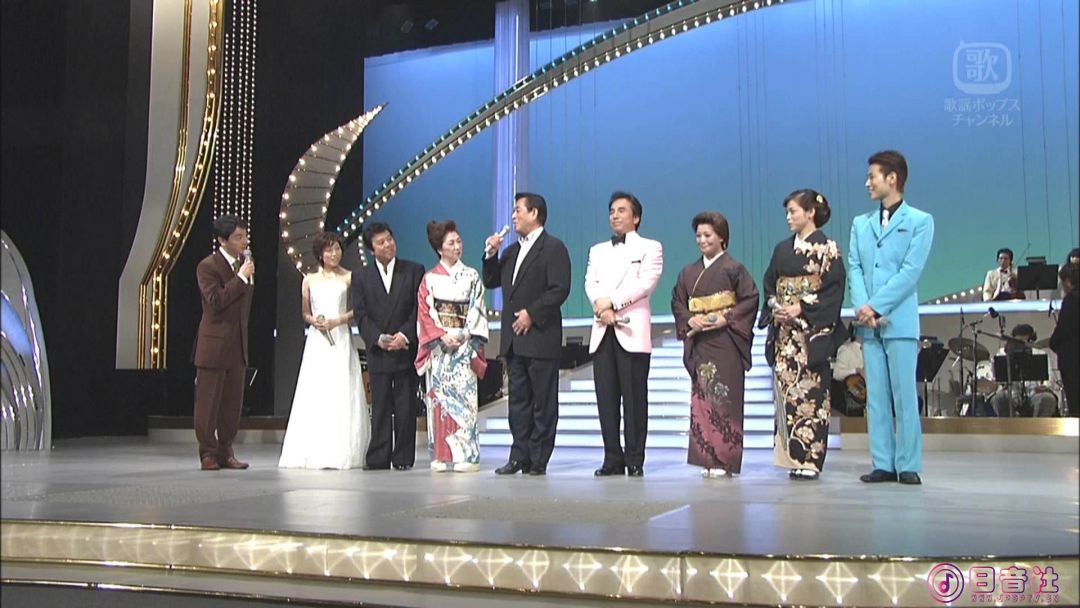 【HDTV-FULL】NHK歌謡コンサート #43 (NHK放送日20031104) - 秋深し 旅情あふれる名曲.jpg