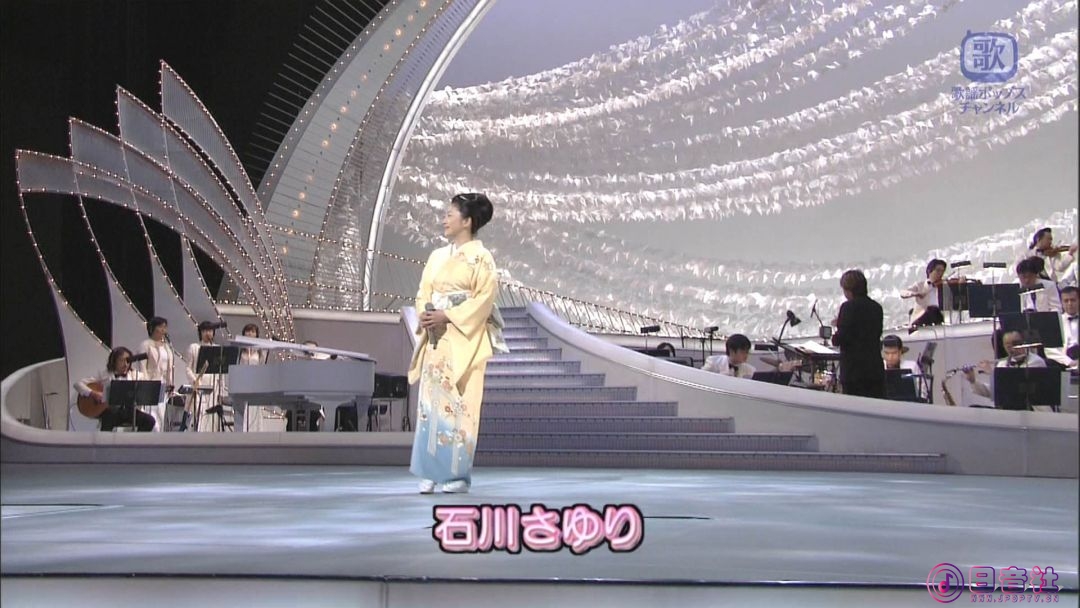 【HDTV-FULL】NHK歌謡コンサート #48 (NHK放送日20031208) - 熱唱！故郷（ふるさと）.jpg